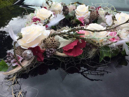Autoschmuck Set 3 Teilig Herz und Schleifen Autodekoration Autoblumenschmuck Gesteck Hochzeit Kutschen Schmuck Kutschendeko Kutsche Wedding – handgemacht aus Seiden- und Kunstblumen, langlebig & pflegeleicht von SarahsFlowerStudio