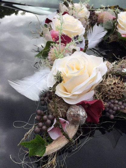 Autoschmuck Set 3 Teilig Herz und Schleifen Autodekoration Autoblumenschmuck Gesteck Hochzeit Kutschen Schmuck Kutschendeko Kutsche Wedding – handgemacht aus Seiden- und Kunstblumen, langlebig & pflegeleicht von SarahsFlowerStudio