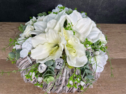 Grabgesteck Grabschmuck Rose Hortensie Amaryllis Eukalyptus Wunschfarbe Grabdeko Grabdekoration Allerheiligen – handgemacht aus Seiden- und Kunstblumen, langlebig & pflegeleicht von SarahsFlowerStudio