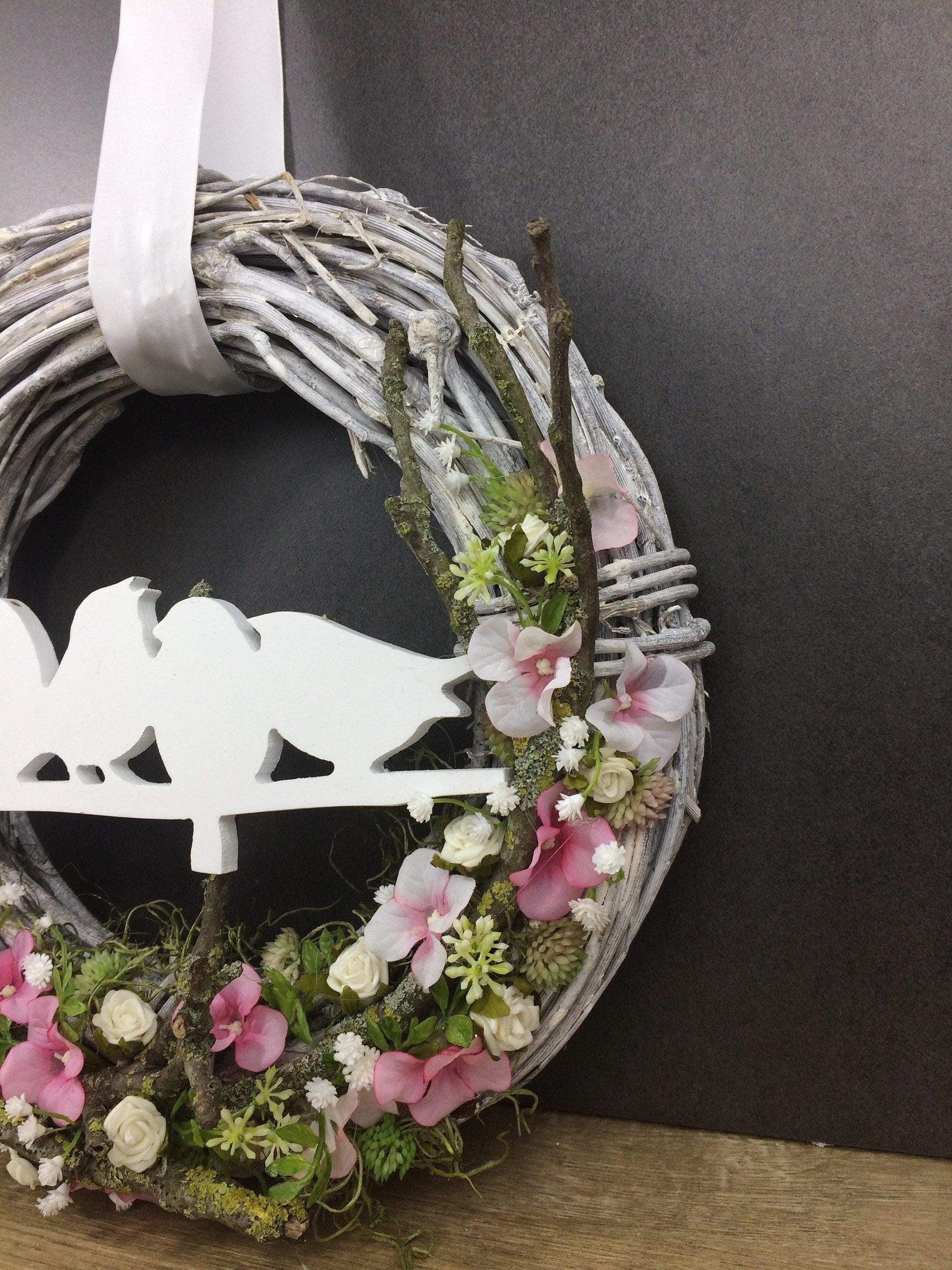 Türkranz 35cm Türdeko Türschmuck Vogel Vögel Hortensie Rosen Schleierkraut ZweigeModern ganzjährig Tür Schmuck Herbst – handgemacht aus Seiden- und Kunstblumen, langlebig & pflegeleicht von SarahsFlowerStudio