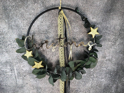 Türkranz Kranz Eukalyptus Christmas Advent Modern Ring Fenster Fensterschmuck Fensterdeko Weihnachten – handgemacht aus Seiden- und Kunstblumen, langlebig & pflegeleicht von SarahsFlowerStudio
