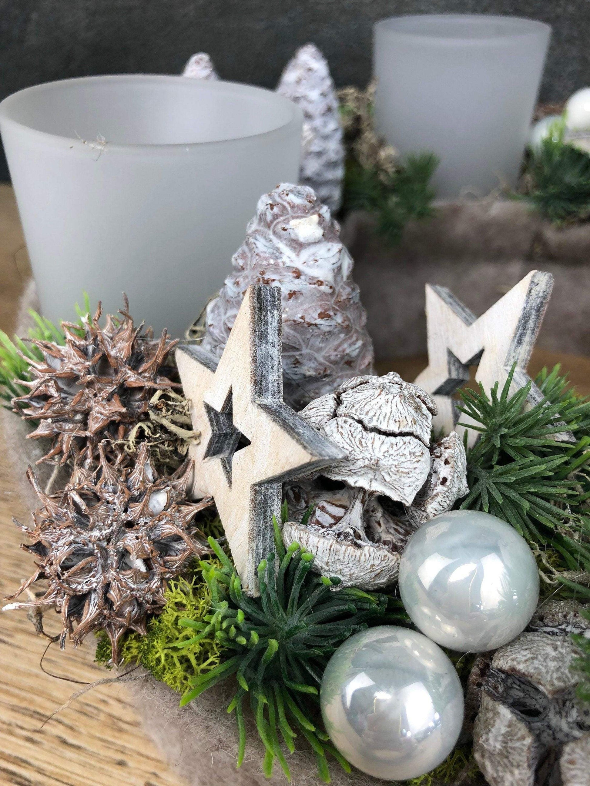 Adventskranz Adventskalender Wachs Zapfen Gläser Maxi Sterne Filz Moos mehrjährig groß rund – handgemacht aus Seiden- und Kunstblumen, langlebig & pflegeleicht von SarahsFlowerStudio