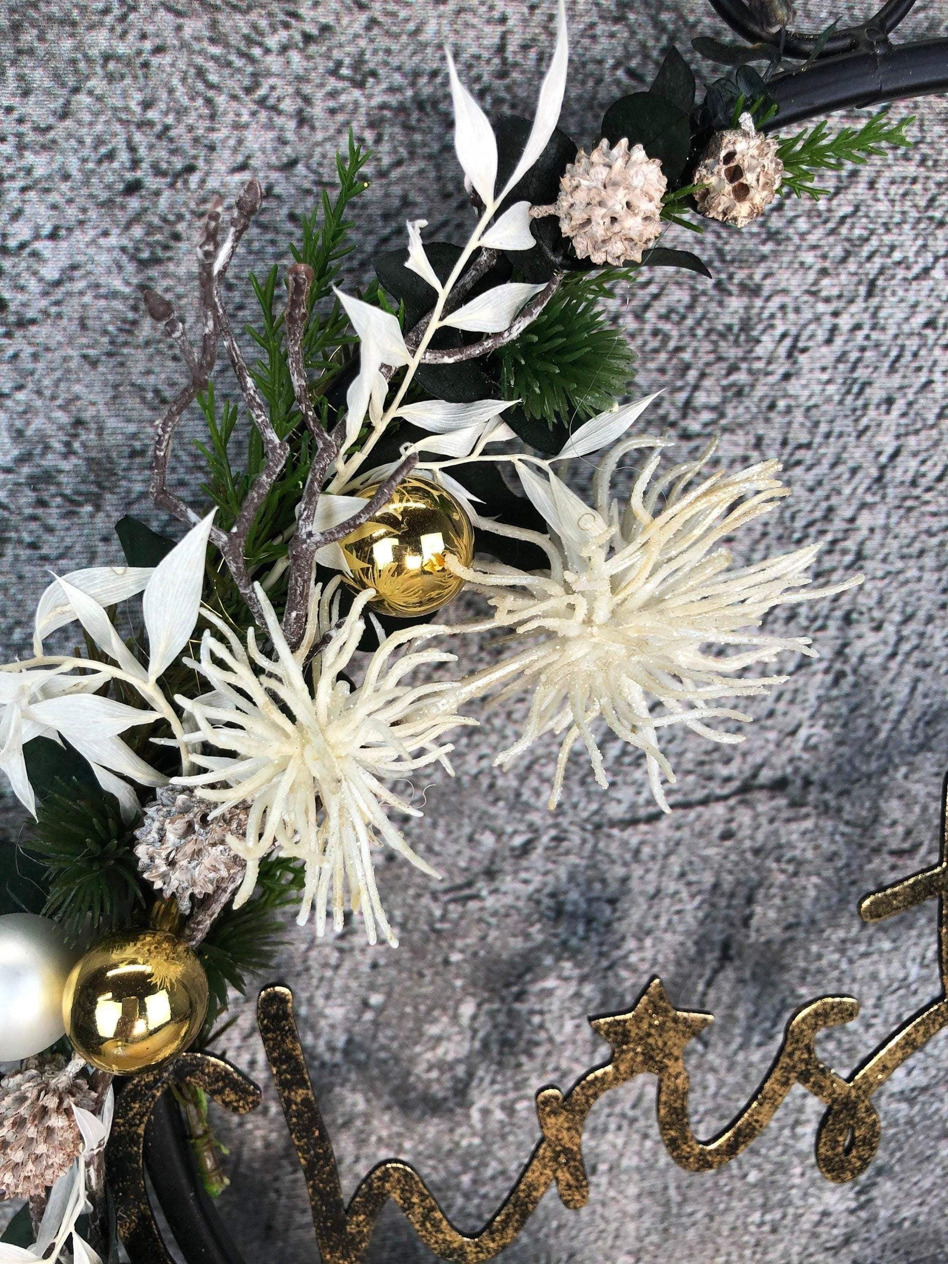 Türkranz Kranz Eukalyptus Christmas Advent Modern Ring Fenster Fensterschmuck Fensterdeko Weihnachten – handgemacht aus Seiden- und Kunstblumen, langlebig & pflegeleicht von SarahsFlowerStudio