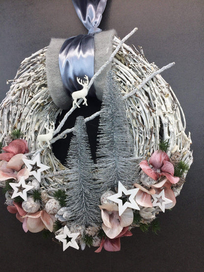 Advent Türkranz Türdeko Türschmuck Weihnachten Weidenkranz Wachskranz Adventskranz Sterne Tannenbaum Hirsch Tanne Filz Draht – handgemacht aus Seiden- und Kunstblumen, langlebig & pflegeleicht von SarahsFlowerStudio