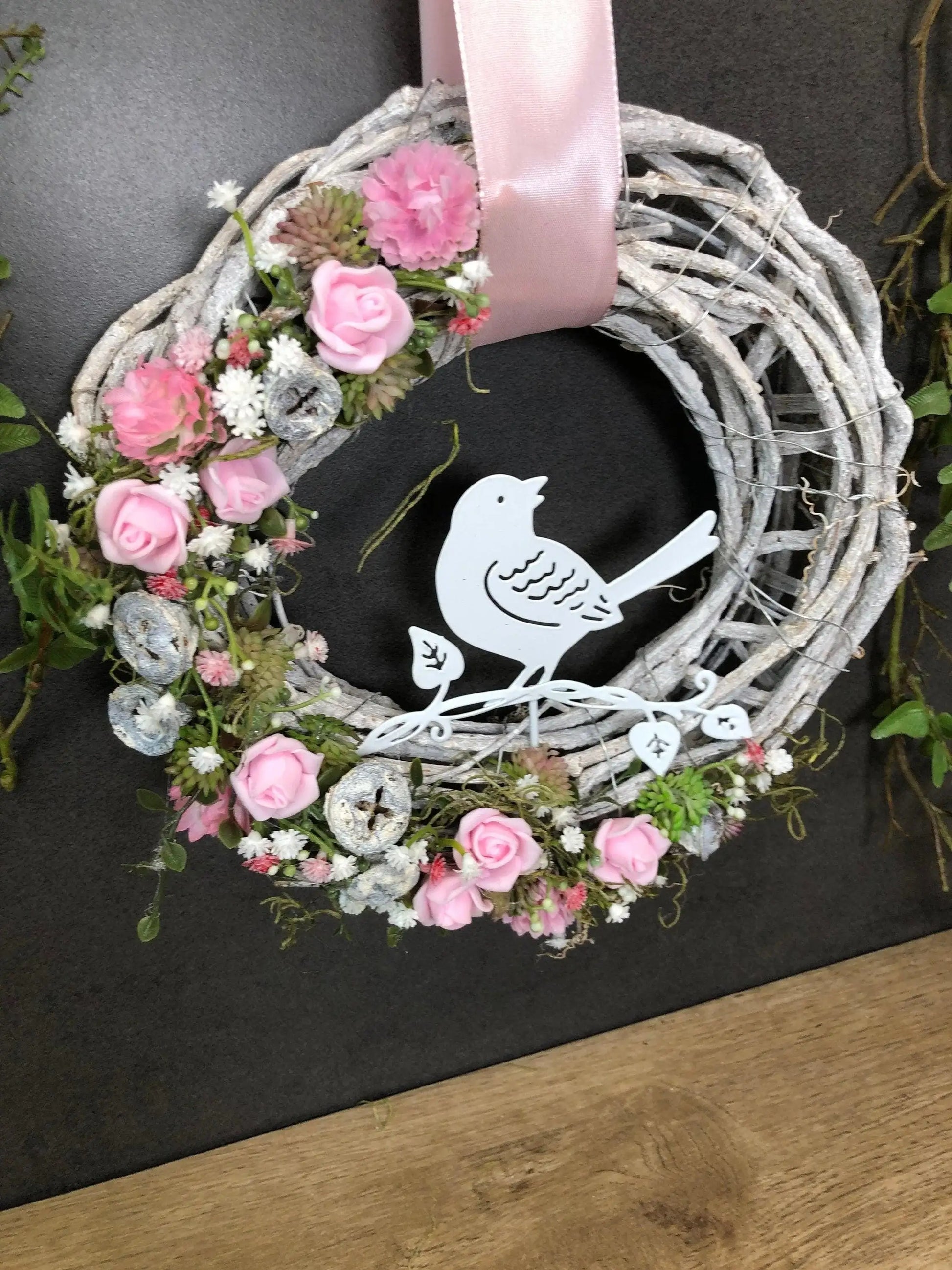 Türkranz Türdeko Türschmuck Modern Ganzjährig Vögel Vogel Rose Schleierkraut Band Tür Schmuck Herbst – handgemacht aus Seiden- und Kunstblumen, langlebig & pflegeleicht von SarahsFlowerStudio