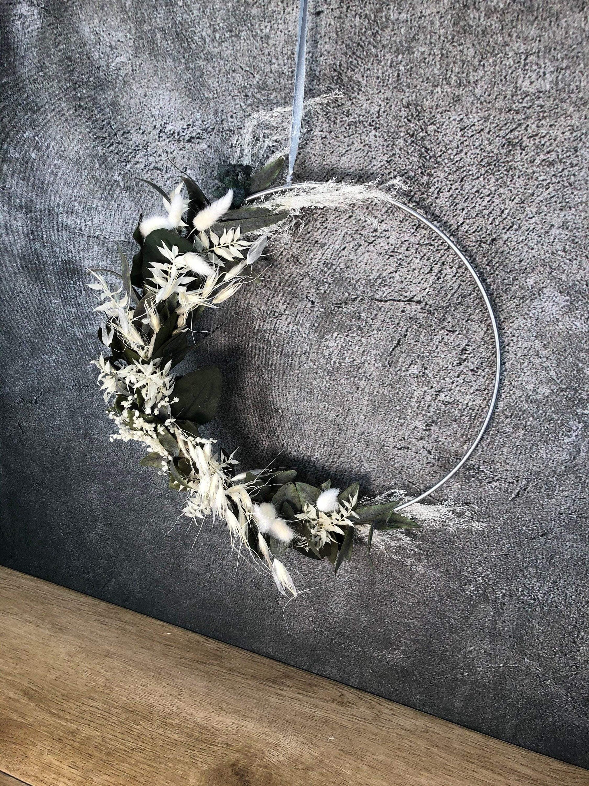 Türkranz Kranz Ring Eukalyptus Gräser Wandkranz Trockenblumen Natur natürlich Hoop Herbst Herbstlich – handgemacht aus Seiden- und Kunstblumen, langlebig & pflegeleicht von SarahsFlowerStudio