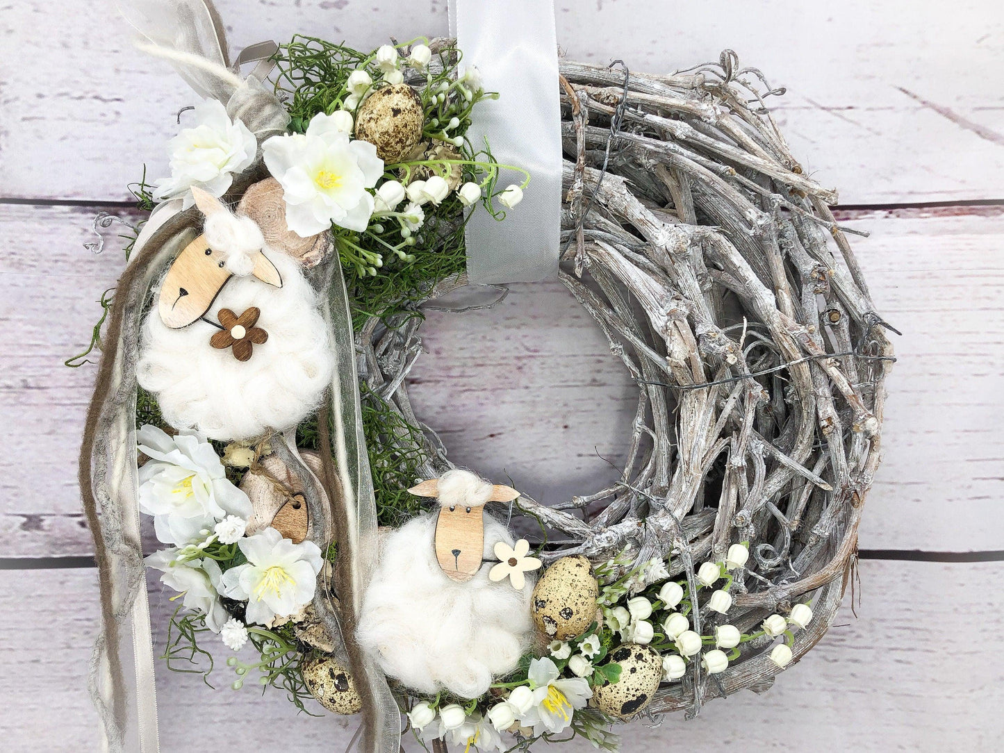 Türkranz Frühling Schafe & Maiglöckchen – Seidenblumen Osterdeko handgefertigt – Türkranz – SarahsFlowerStudio