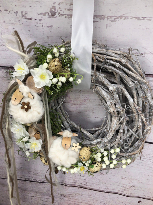 Türkranz Frühling Schafe & Maiglöckchen – Seidenblumen Osterdeko handgefertigt – Türkranz – SarahsFlowerStudio