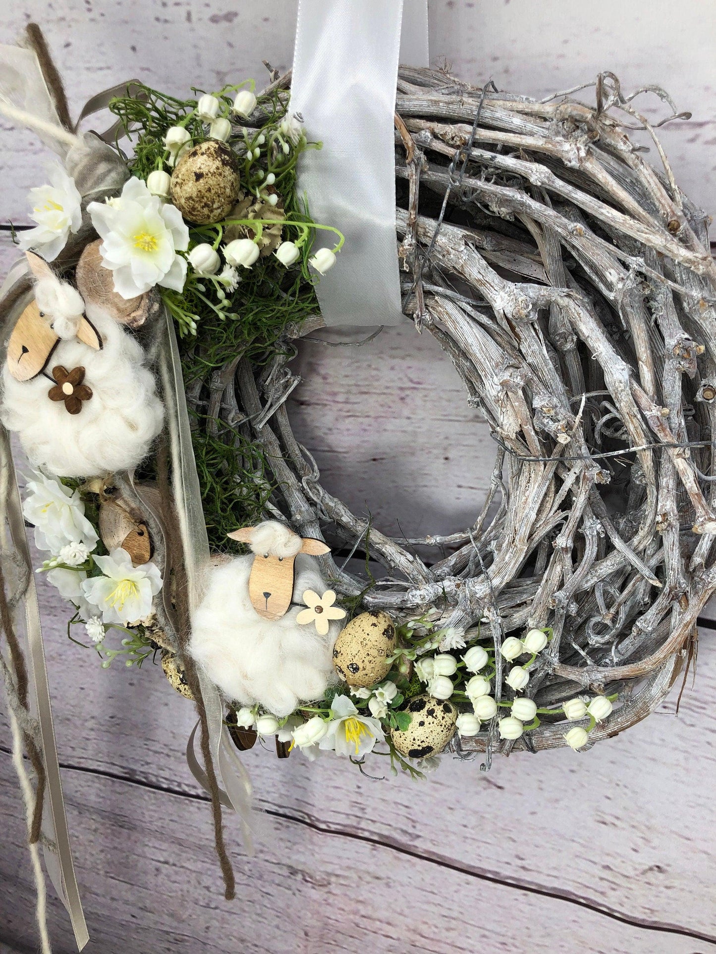 Türkranz Frühling Schafe & Maiglöckchen – Seidenblumen Osterdeko handgefertigt – Türkranz – SarahsFlowerStudio
