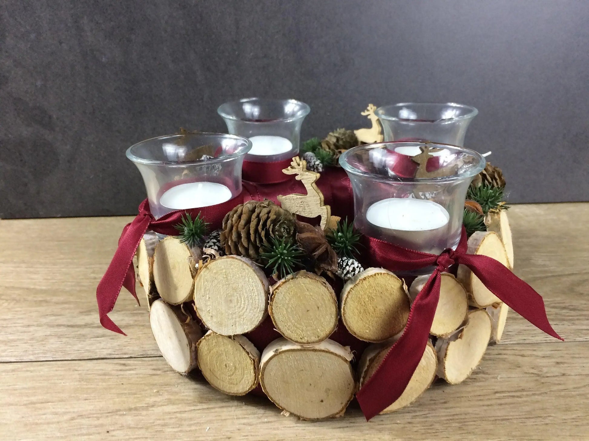 Adventskranz Wunschfarbe Hirsch Zapfen Birke Wunschfarbe Teelicht Anis Zimt – handgemacht aus Seiden- und Kunstblumen, langlebig & pflegeleicht von SarahsFlowerStudio