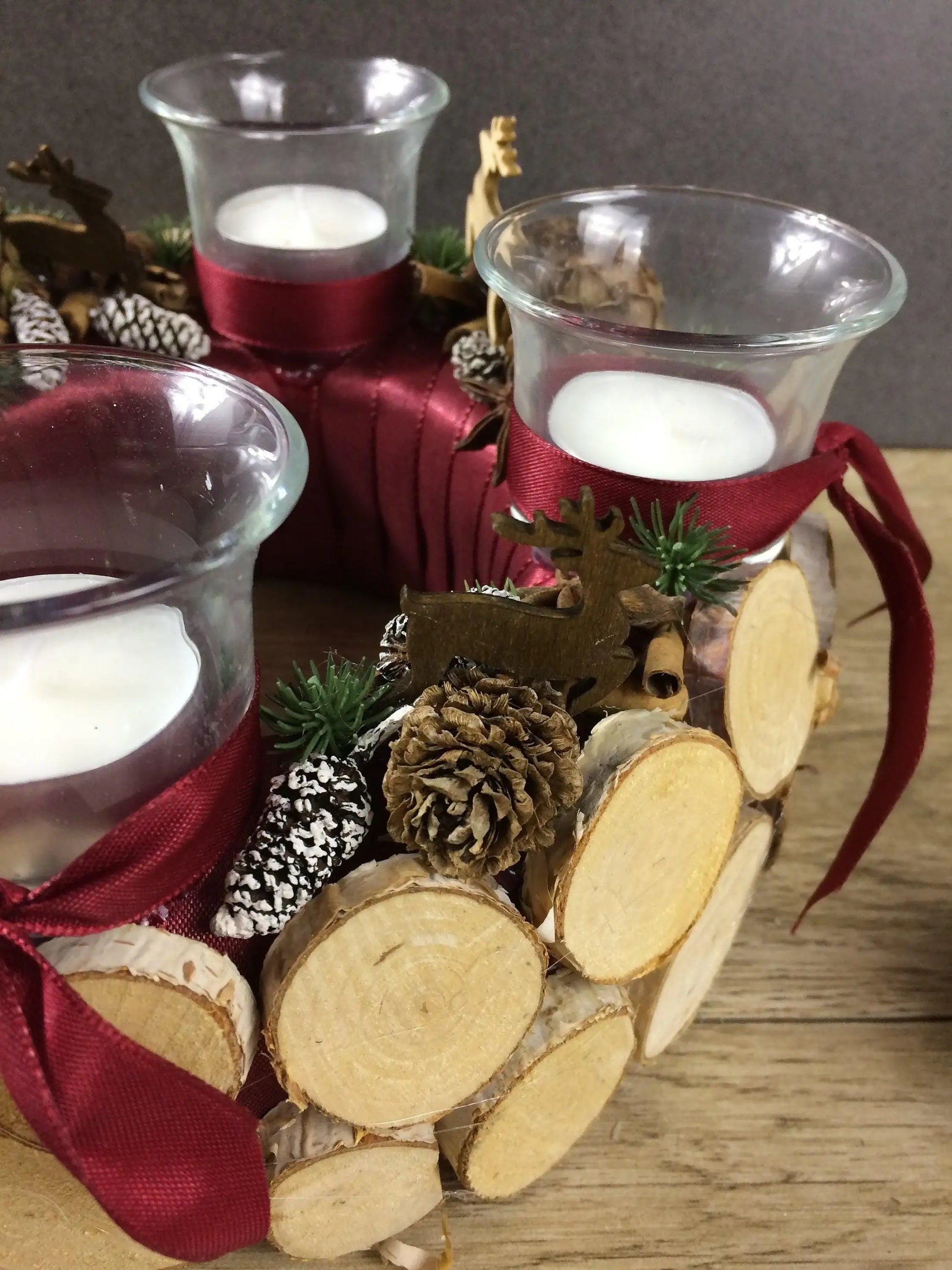 Adventskranz Wunschfarbe Hirsch Zapfen Birke Wunschfarbe Teelicht Anis Zimt – handgemacht aus Seiden- und Kunstblumen, langlebig & pflegeleicht von SarahsFlowerStudio