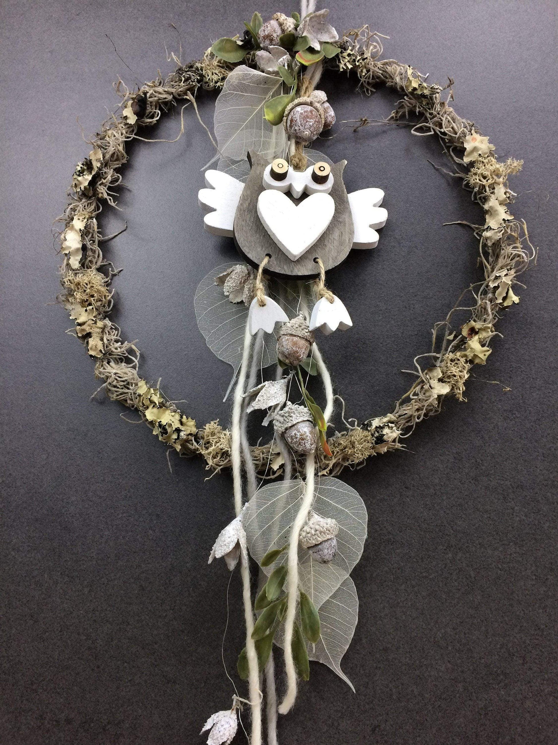 Türkranz Herbst Herbstlich Türschmuck Modern Eule Wunschgröße Tür Schmuck ganzjährig Boho Eicheln Filz Natur Moos Skelettblätter Buchecker – handgemacht aus Seiden- und Kunstblumen, langlebig & pflegeleicht von SarahsFlowerStudio