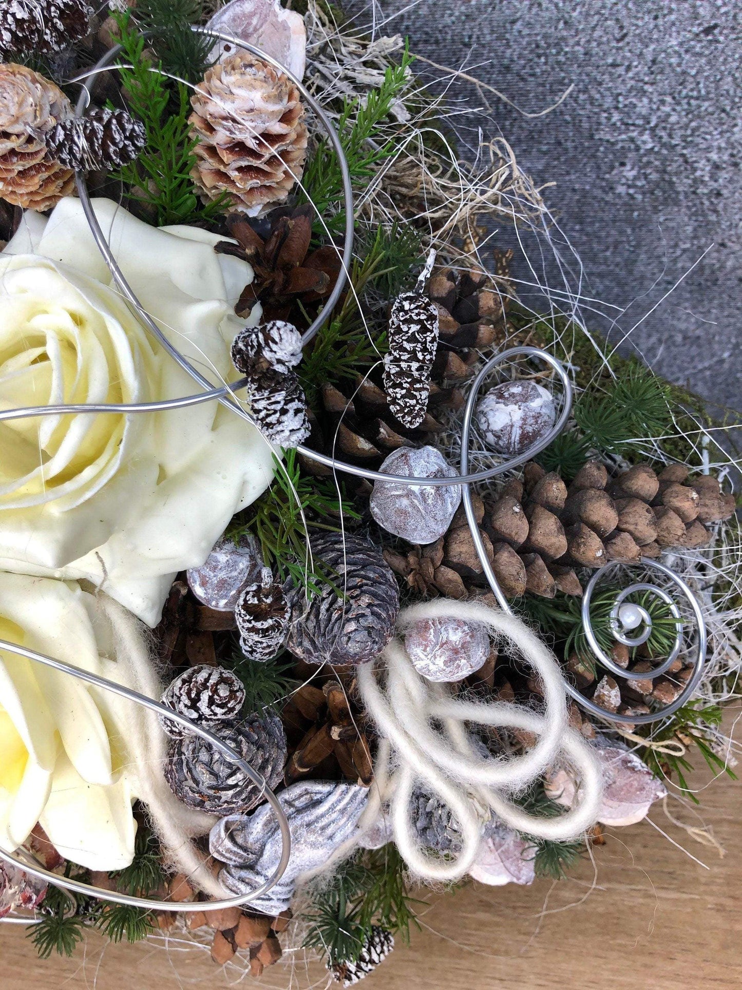 Grabherz Wachsrose – Grabschmuck Seidenblumen langlebig – Grabgesteck – SarahsFlowerStudio
