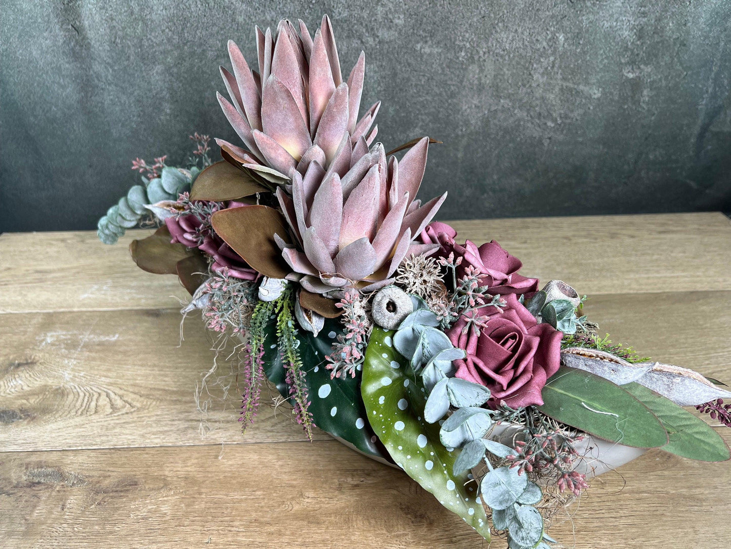 Grabgesteck Protea 70cm Seidenblumen – langlebiger Grabschmuck – Grabgesteck – SarahsFlowerStudio