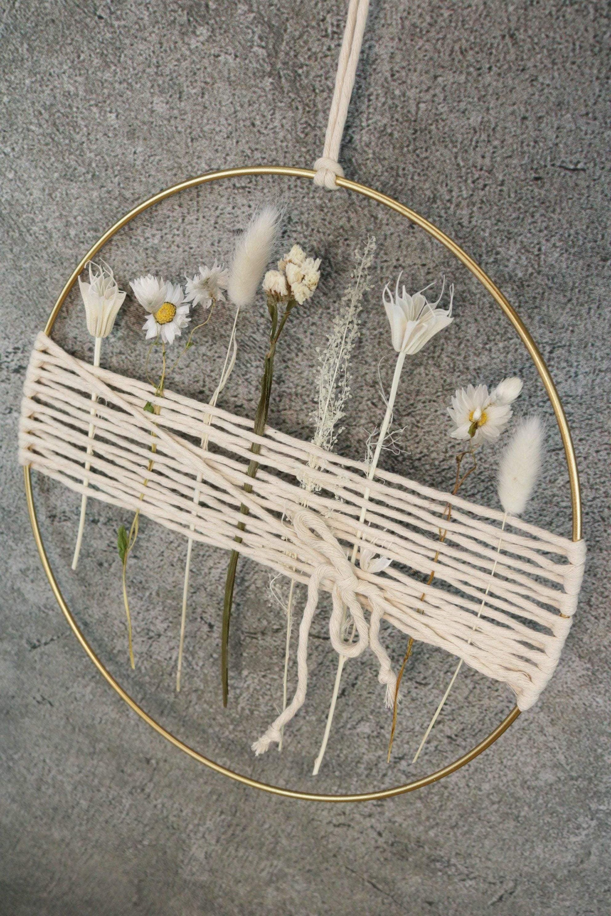 Türkranz Kranz Ring Gräser Wandkranz Trockenblumen Natur natürlich Hoop Fensterdeko – handgemacht aus Seiden- und Kunstblumen, langlebig & pflegeleicht von SarahsFlowerStudio