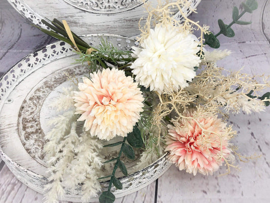 Wiesenblumen Strauß mit Eukalyptus künstlich Blumen Sommer Frühling ganzjährig Modern Blüten – handgemacht aus Seiden- und Kunstblumen, langlebig & pflegeleicht von SarahsFlowerStudio