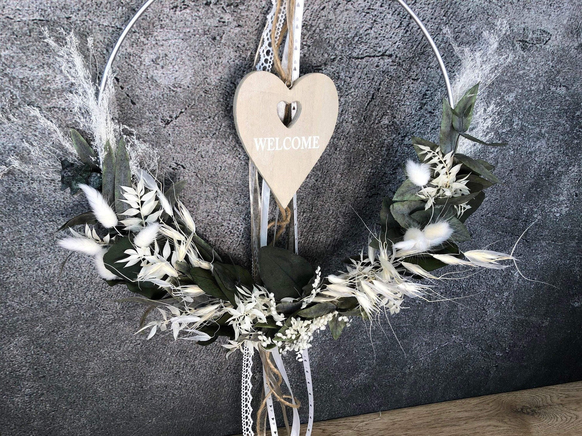 Türkranz Welcome Herz Kranz Ring Eukalyptus Gräser Wandkranz Trockenblumen Natur natürlich Hoop Herbst Herbstlich – handgemacht aus Seiden- und Kunstblumen, langlebig & pflegeleicht von SarahsFlowerStudio