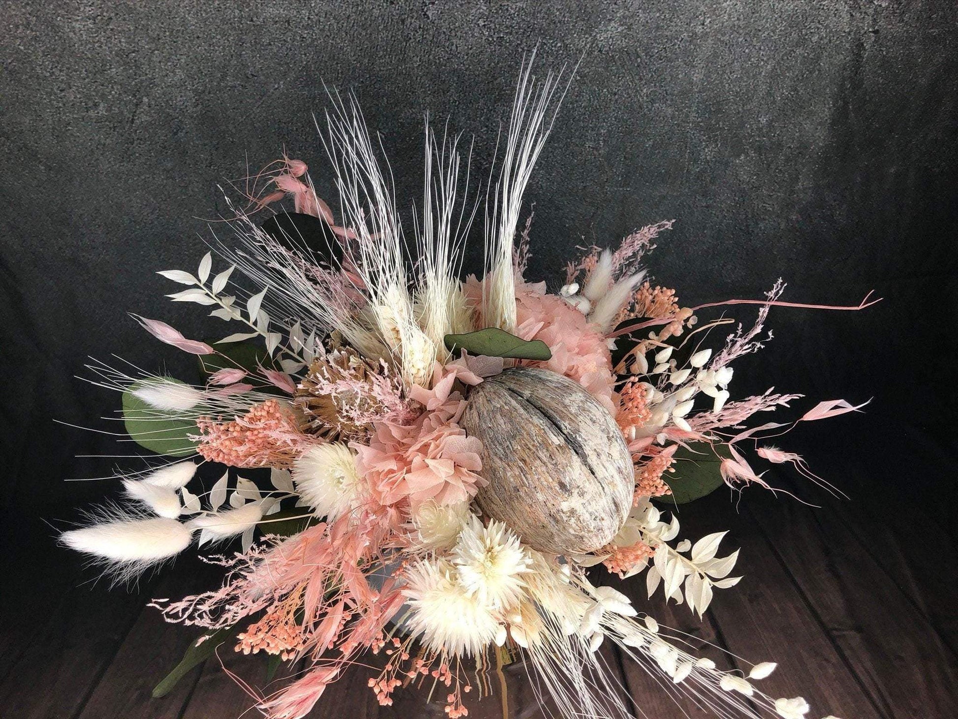 Strauß Gefriergetrocknet Hortensie mit Exoten Tischgesteck Gräser Trockenblumen Trockenmaterial Natur natürlich dried bouquet dried Flowers – handgemacht aus Seiden- und Kunstblumen, langlebig & pflegeleicht von SarahsFlowerStudio