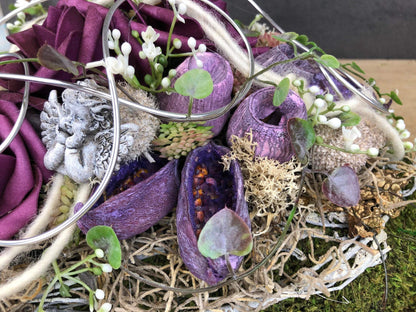 Grabgesteck Grabschmuck Herz Grabdekoration Grabschmuck Allerheiligen Engel Rose – handgemacht aus Seiden- und Kunstblumen, langlebig & pflegeleicht von SarahsFlowerStudio
