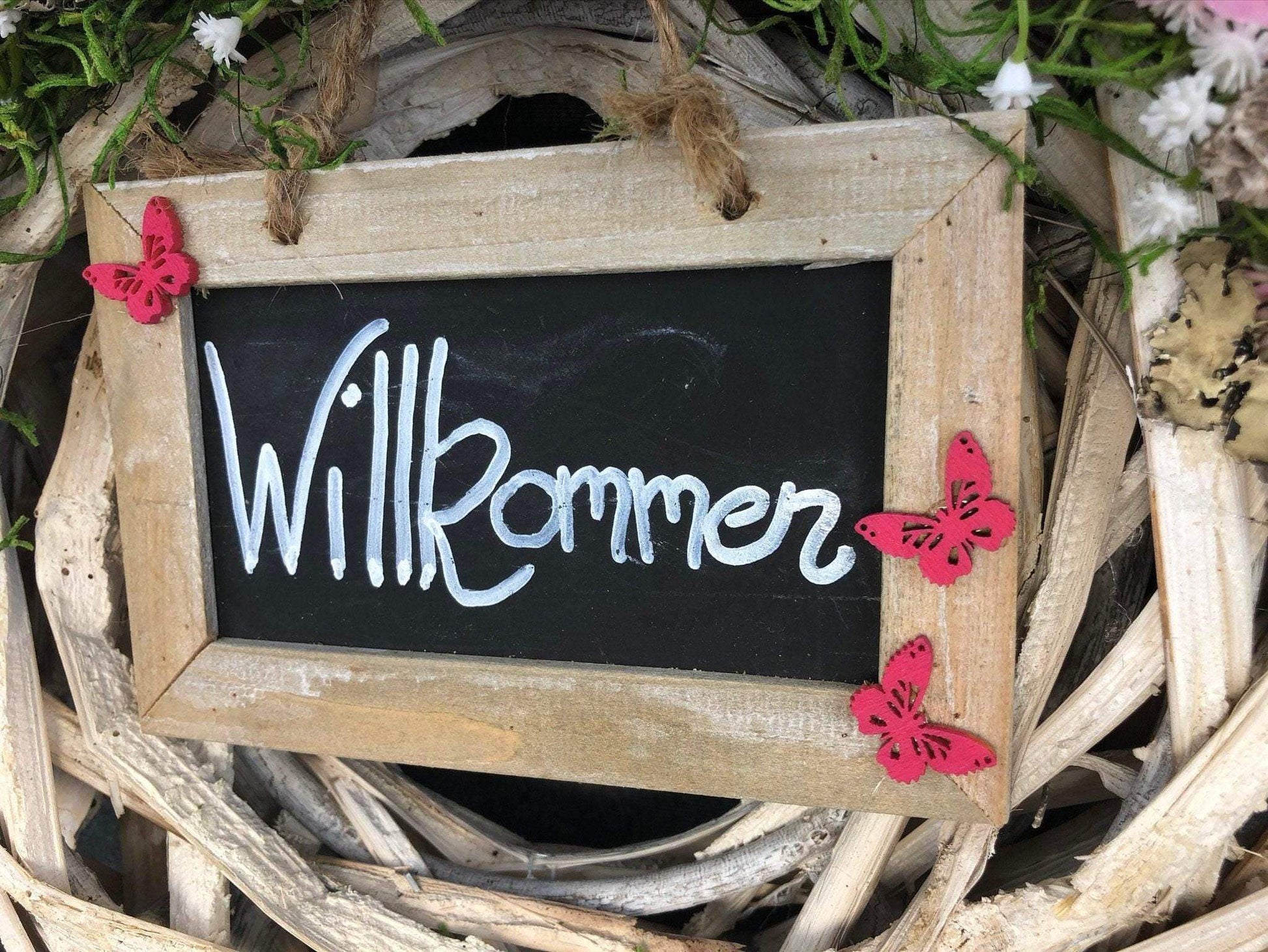 Türkranz Türdeko Türschmuck Tafel Willkommen Modern ganzjährig Tür Schmuck Schmetterling Herbst – handgemacht aus Seiden- und Kunstblumen, langlebig & pflegeleicht von SarahsFlowerStudio