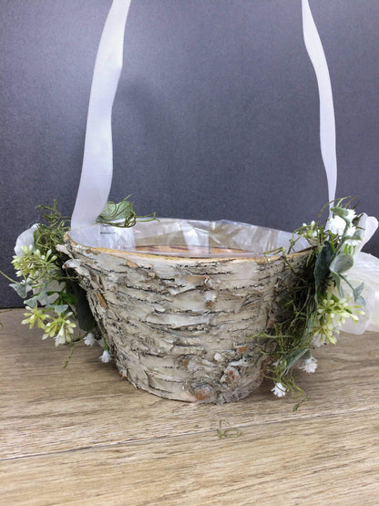 Blumenmädchen Korb Blumenmädchen Korb Blumenkörbchen Streukörbchen Blumenstreukörbchen Birke Eukalyptus Hortensie – handgemacht aus Seiden- und Kunstblumen, langlebig & pflegeleicht von SarahsFlowerStudio