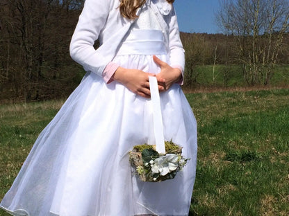 Blumenmädchen Korb Blumenmädchen Korb Blumenkörbchen Streukörbchen Blumenstreukörbchen Birke Eukalyptus Hortensie – handgemacht aus Seiden- und Kunstblumen, langlebig & pflegeleicht von SarahsFlowerStudio