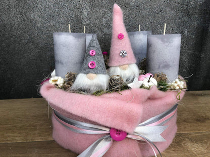 Adventskranz Adventskalender – handgemacht aus Seiden- und Kunstblumen, langlebig & pflegeleicht von SarahsFlowerStudio