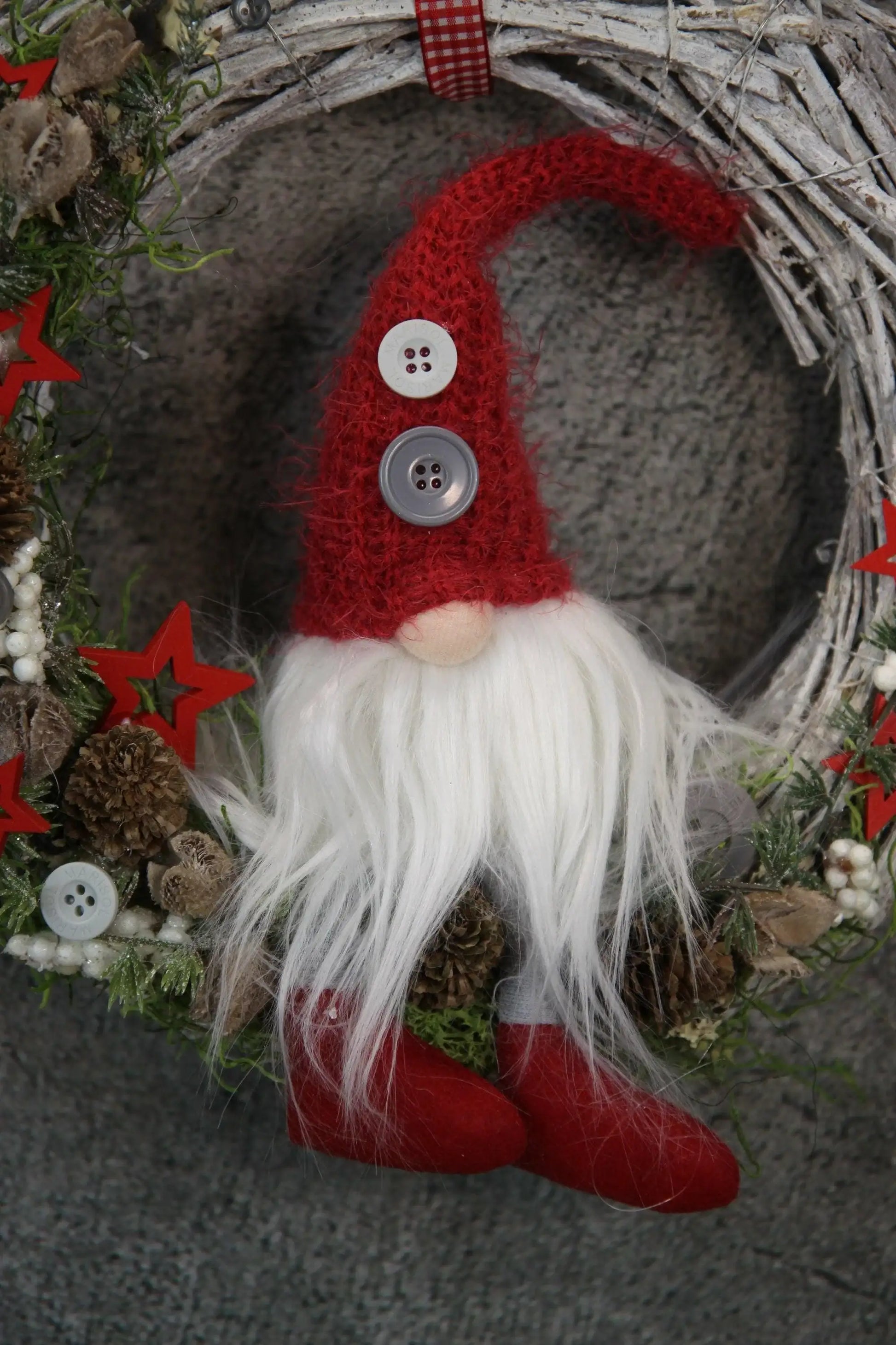 Türkranz Türdeko Türschmuck Weihnachten Weidenkranz Wichtel Zapfen Stern Apfel Knöpfe Tanne Band Modern – handgemacht aus Seiden- und Kunstblumen, langlebig & pflegeleicht von SarahsFlowerStudio