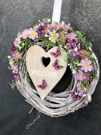 Türkranz Türdeko Türschmuck Herz Welcome Modern ganzjährig Tür Schmuck Schmetterling Herbst – handgemacht aus Seiden- und Kunstblumen, langlebig & pflegeleicht von SarahsFlowerStudio