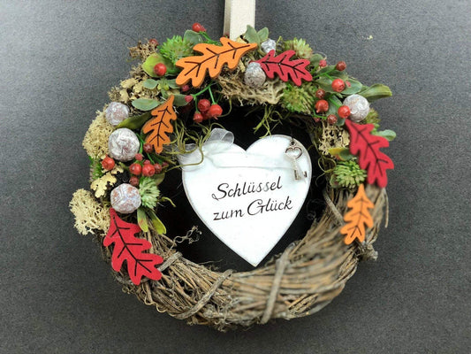 Türkranz 22cm Türdeko Türschmuck Herz Schlüssel zum Herz Modern Tür Schmuck Herbst herbstlich ganzjährig Herbst – handgemacht aus Seiden- und Kunstblumen, langlebig & pflegeleicht von SarahsFlowerStudio