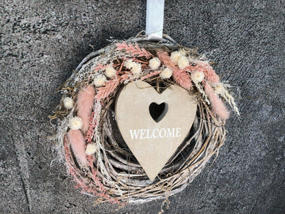 Türkranz Kranz Türschmuck Welcome Herz Gräser Herbst Herbstlich Trockenblumen Trockenmaterial Natur natürlich dried bouquet dried Flowers – handgemacht aus Seiden- und Kunstblumen, langlebig & pflegeleicht von SarahsFlowerStudio