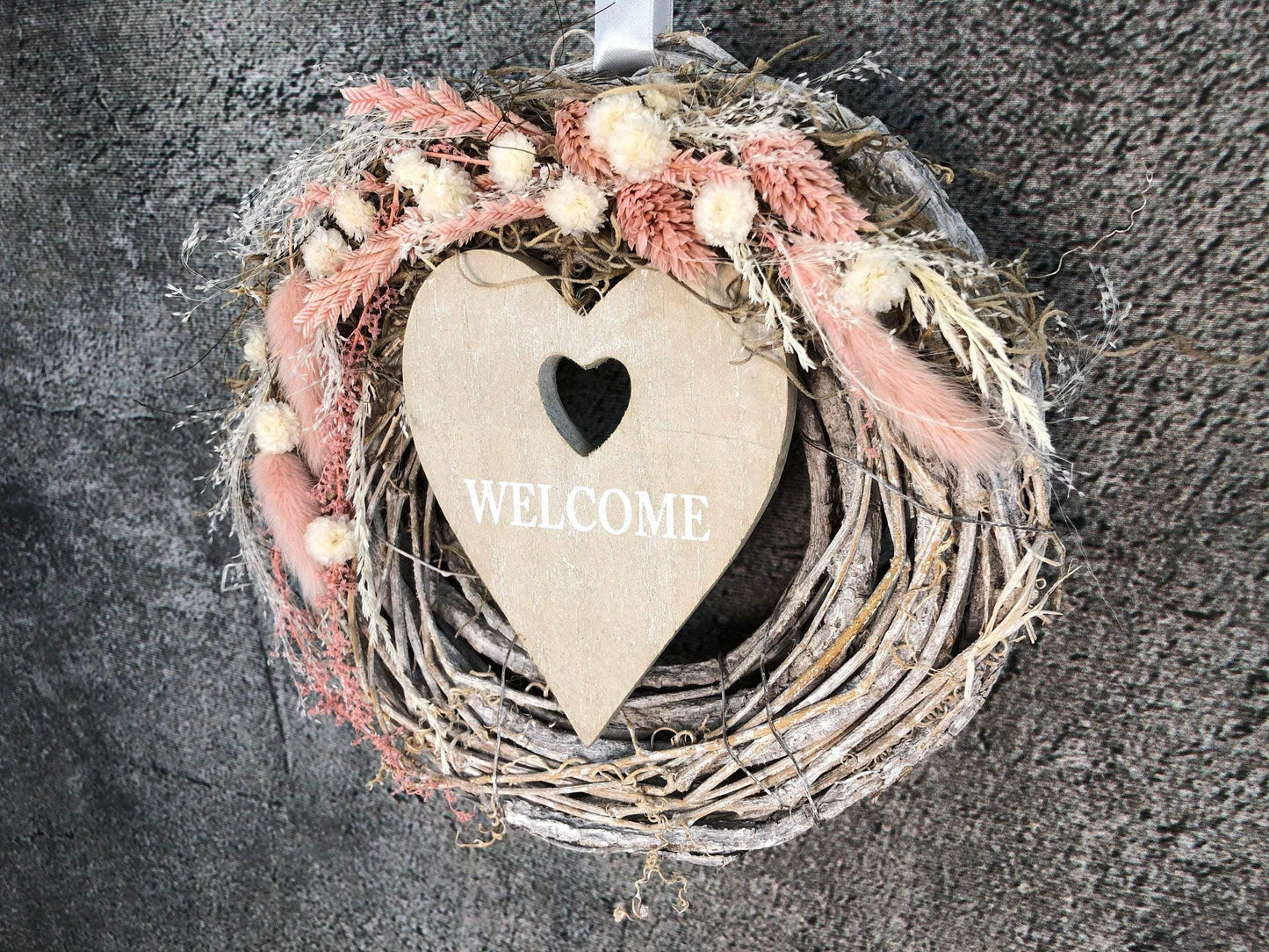Türkranz Kranz Türschmuck Welcome Herz Gräser Herbst Herbstlich Trockenblumen Trockenmaterial Natur natürlich dried bouquet dried Flowers – handgemacht aus Seiden- und Kunstblumen, langlebig & pflegeleicht von SarahsFlowerStudio