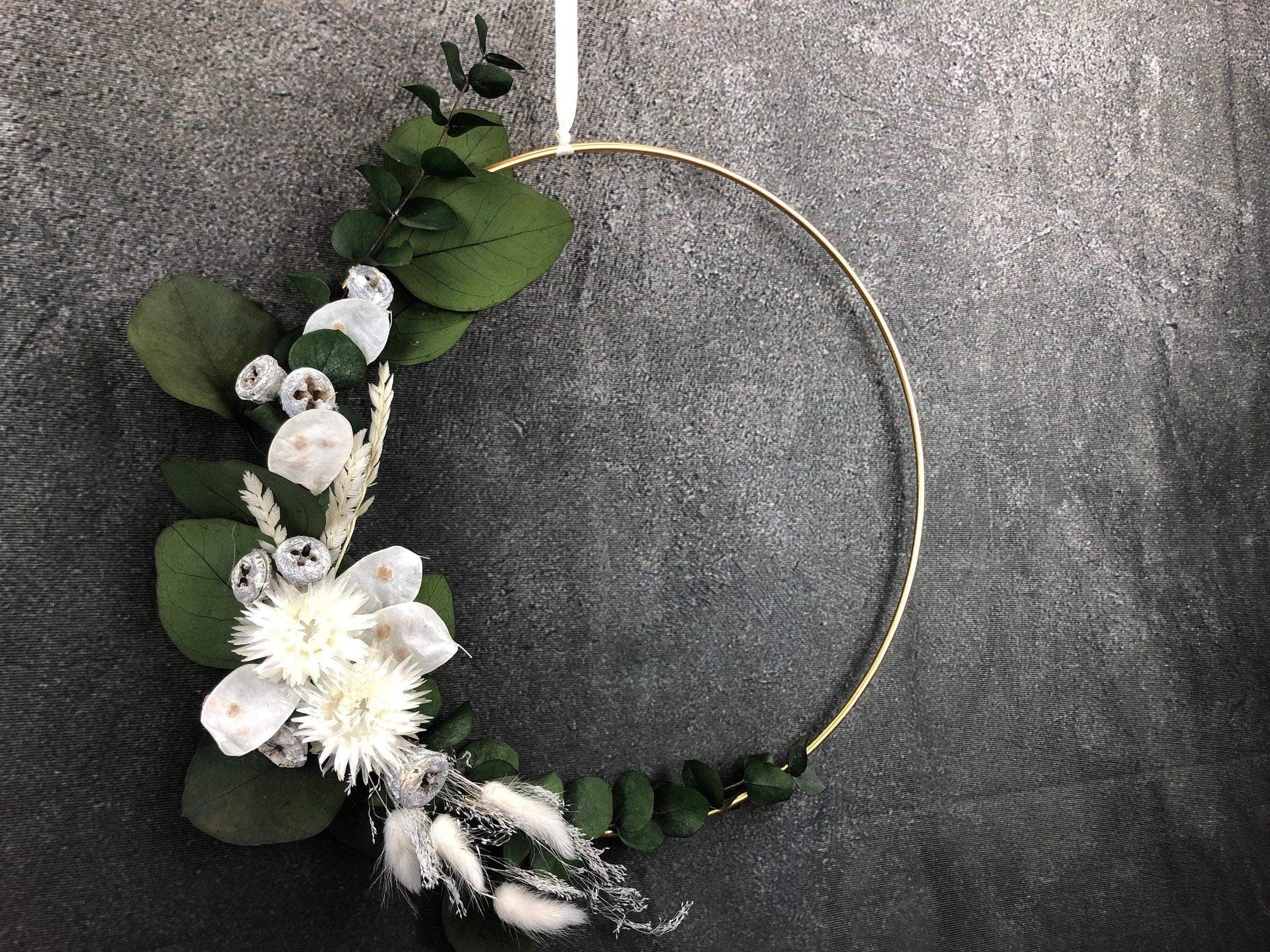 Türkranz Kranz Ring Eukalyptus Gräser Wandkranz Trockenblumen Natur natürlich Hoop Herbst Herbstlich – handgemacht aus Seiden- und Kunstblumen, langlebig & pflegeleicht von SarahsFlowerStudio