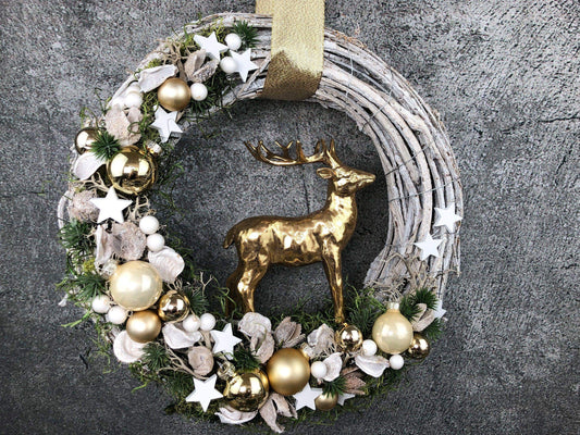 Türkranz Türdeko Türschmuck Weihnachten Weidenkranz Hirsch Zapfen Stern Tanne Band Modern – handgemacht aus Seiden- und Kunstblumen, langlebig & pflegeleicht von SarahsFlowerStudio
