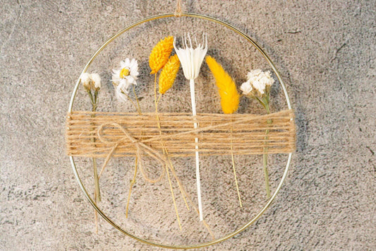 Türkranz Kranz Ring Gräser Wandkranz Trockenblumen Natur natürlich Hoop Fensterdeko – handgemacht aus Seiden- und Kunstblumen, langlebig & pflegeleicht von SarahsFlowerStudio