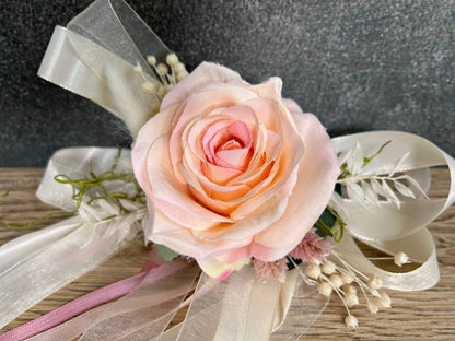 Autoschmuck Set 3 Teilig Trockenblumen Seidenblumen Kunstblumen Herz und Schleifen Autodekoration Gesteck Hochzeit Schmuck Kutsche – handgemacht aus Seiden- und Kunstblumen, langlebig & pflegeleicht von SarahsFlowerStudio