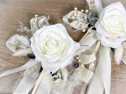 2 Autoschleifen für Seitenspiegel Trockenblumen Seidenblumen Kirchenbank in Wunschfarbe große Schleife Dekoration Rose – handgemacht aus Seiden- und Kunstblumen, langlebig & pflegeleicht von SarahsFlowerStudio