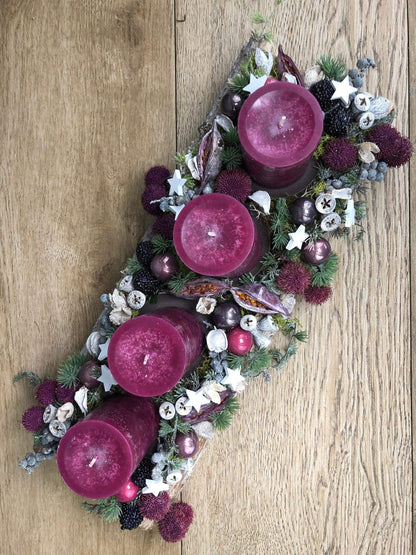 Adventskranz Adventskalender Modern Länglich Beere Erika Sterne Eicheln Zapfen – handgemacht aus Seiden- und Kunstblumen, langlebig & pflegeleicht von SarahsFlowerStudio