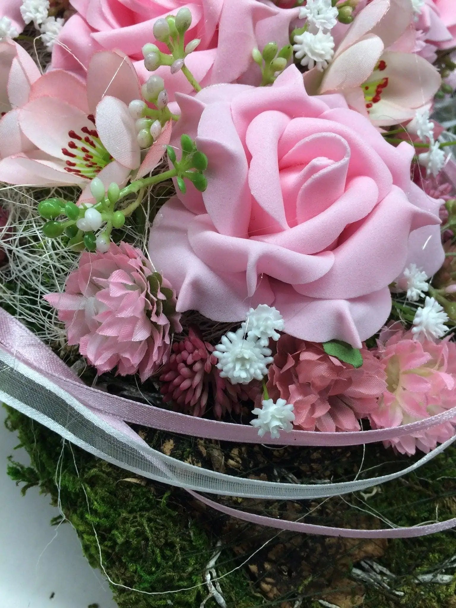 Grabgesteck Grabschmuck Herz 30cm Farbwunsch Grabdeko Grabdekoration – handgemacht aus Seiden- und Kunstblumen, langlebig & pflegeleicht von SarahsFlowerStudio