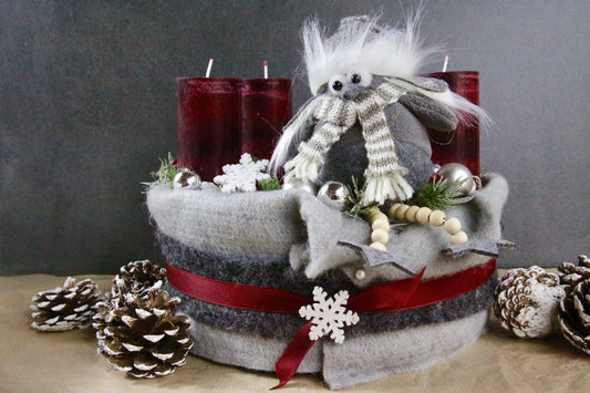 Adventskranz Adventskalender – handgemacht aus Seiden- und Kunstblumen, langlebig & pflegeleicht von SarahsFlowerStudio