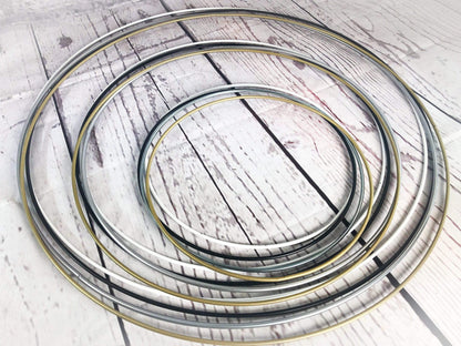 Metallring Ring Bastelring Basteln Traumfänger Makramee Trockenblumen – handgemacht aus Seiden- und Kunstblumen, langlebig & pflegeleicht von SarahsFlowerStudio